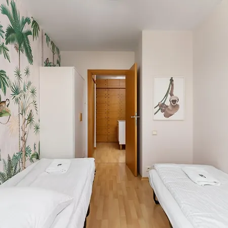 Premium Sea View Apartment *